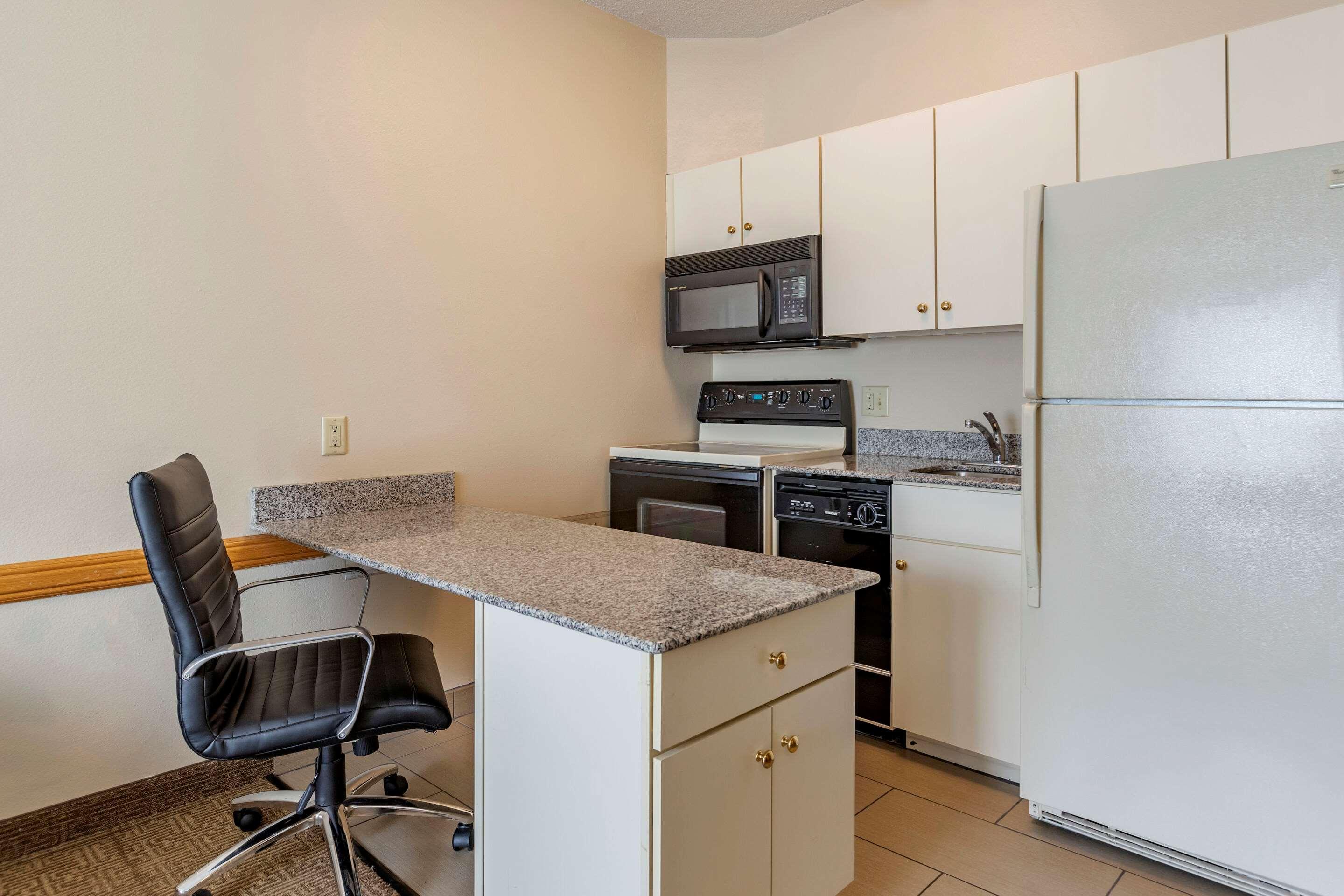 Comfort Inn & Suites Paw Paw Bagian luar foto