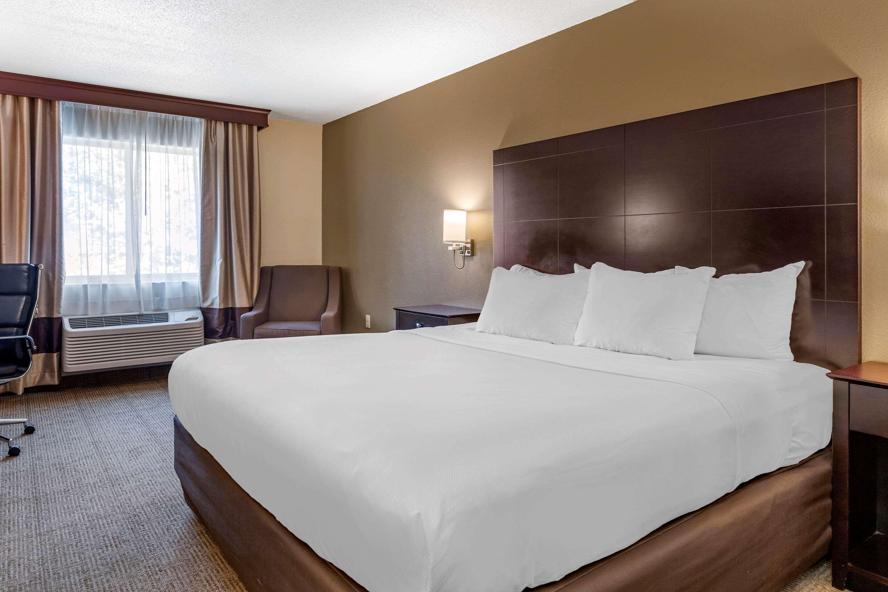 Comfort Inn & Suites Paw Paw Bagian luar foto