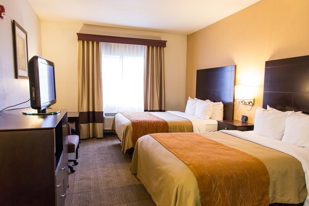 Comfort Inn & Suites Paw Paw Bagian luar foto