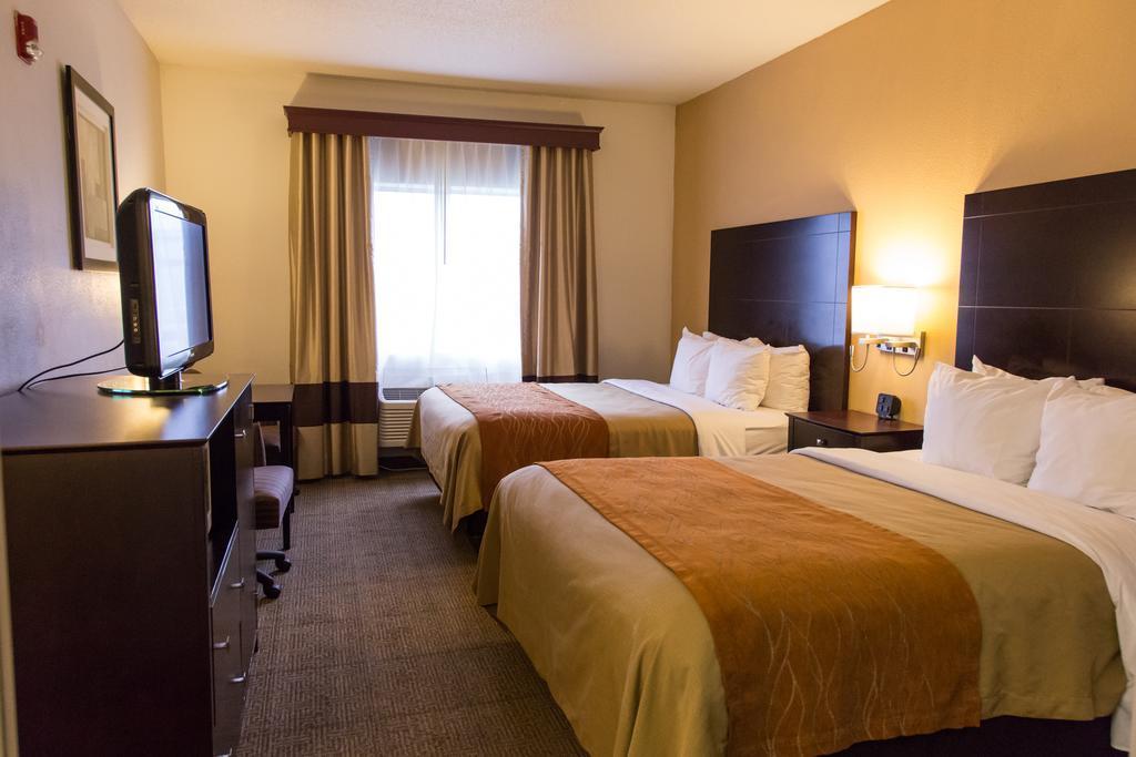 Comfort Inn & Suites Paw Paw Bagian luar foto