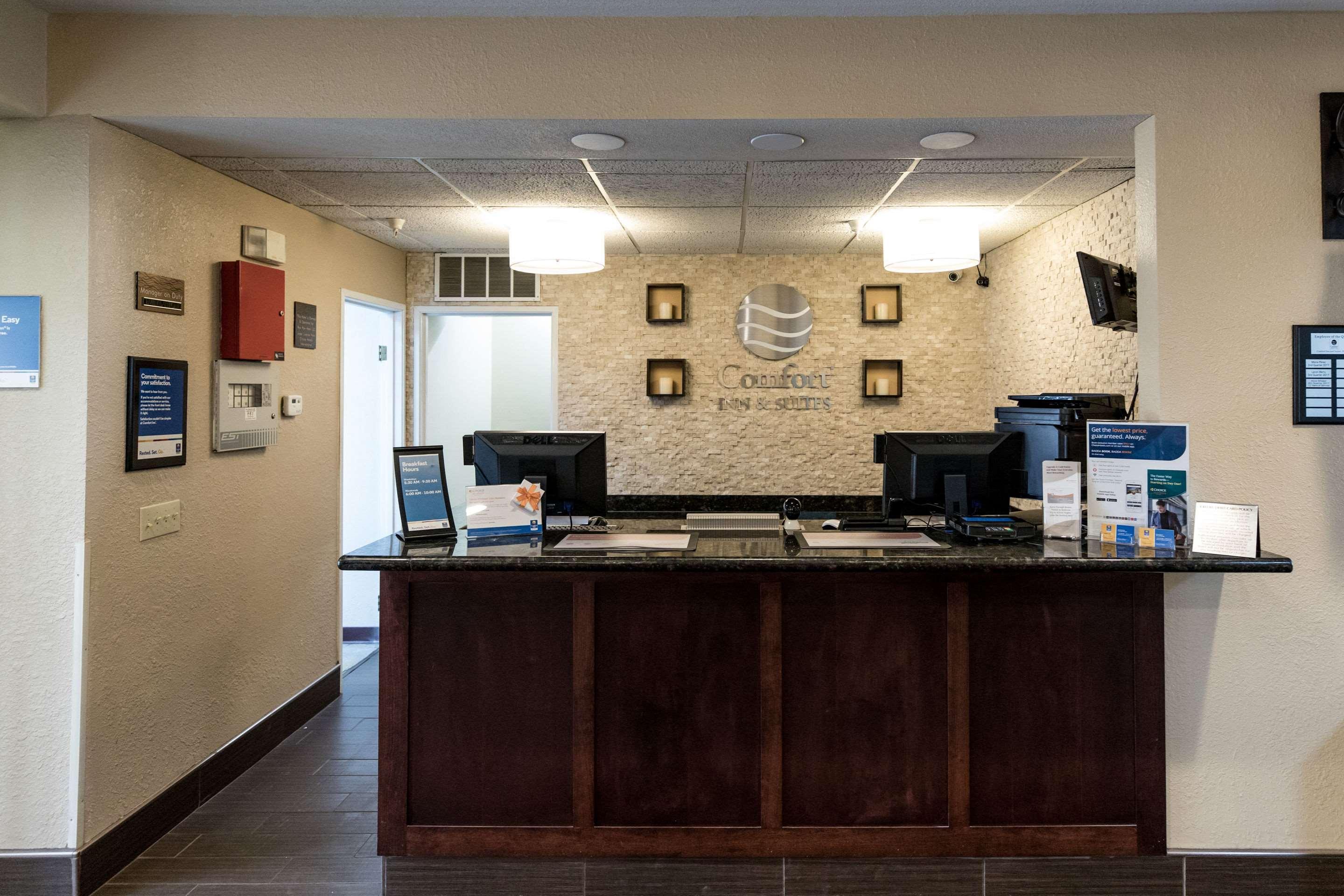 Comfort Inn & Suites Paw Paw Bagian luar foto