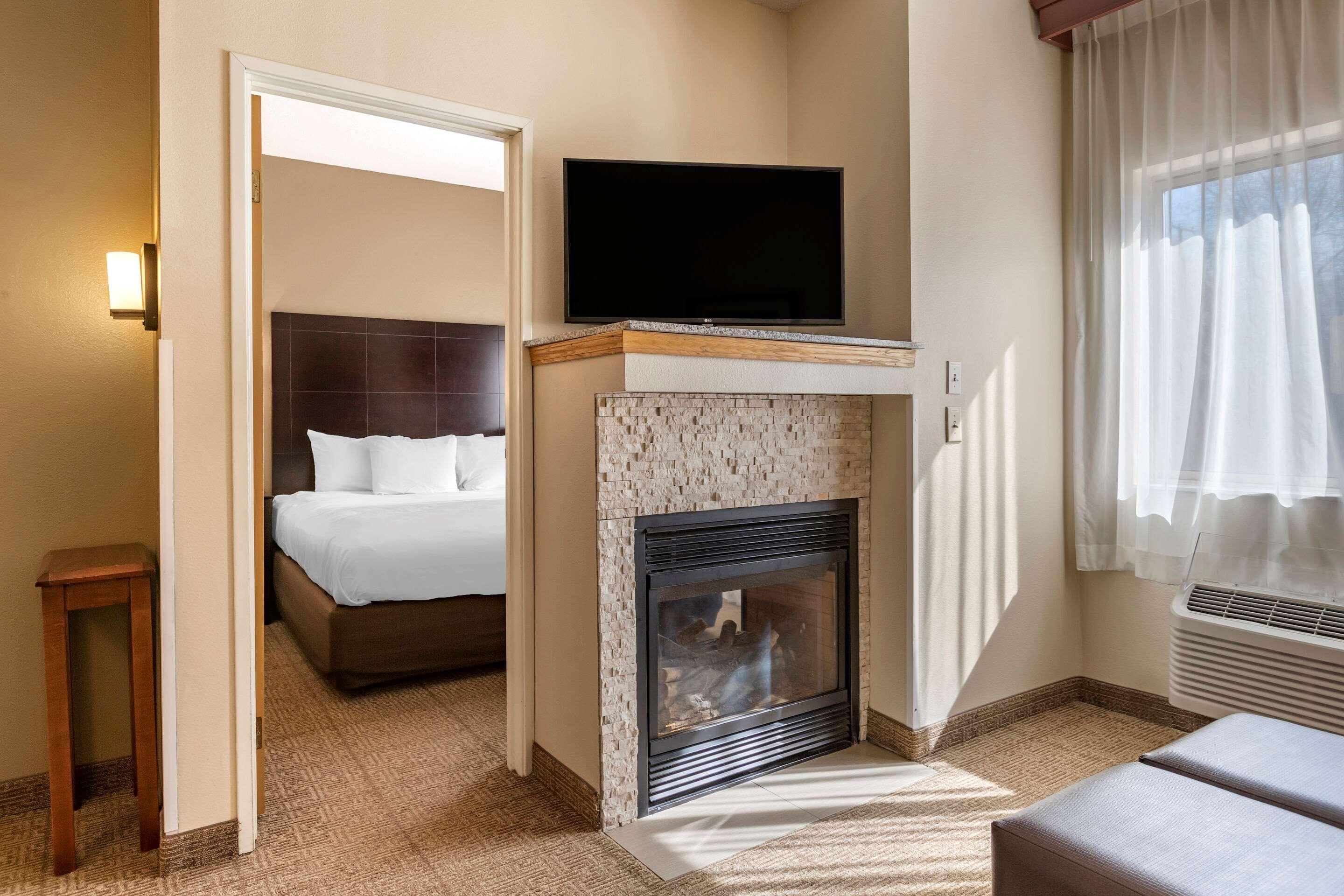 Comfort Inn & Suites Paw Paw Bagian luar foto